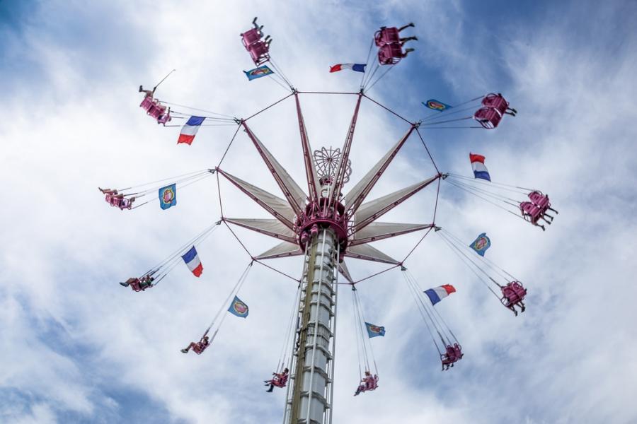 Have fun with your family at the Tuileries Funfair