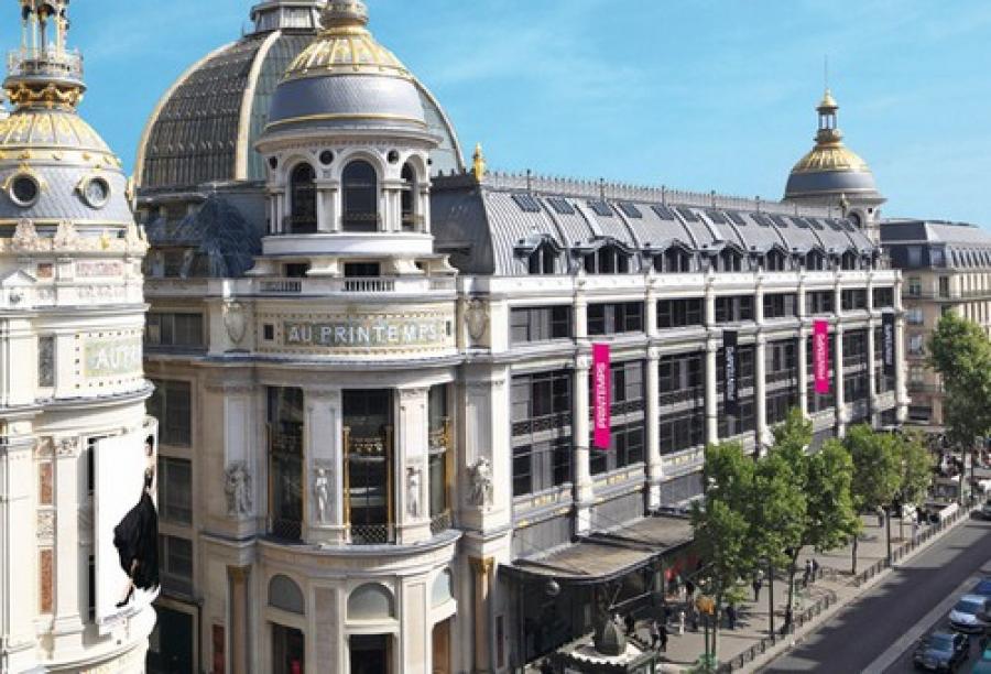 Summer sales in Paris; the hunt for bargains