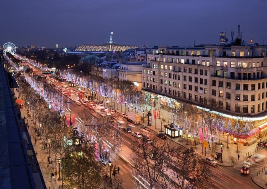 Christmas in Paris; A Yuletide dream come true!