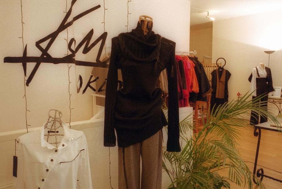 Summer Sales in Paris and Incredible Discounts